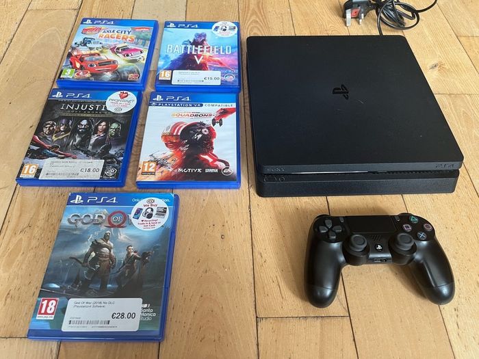 PlayStation 4 Slim and games