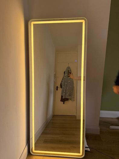 led mirror