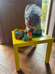 duplo and Ikea table