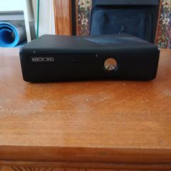 Xbox 360 with Games and Kinect