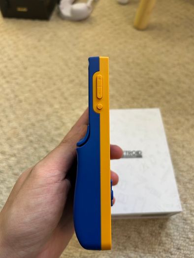 Retroid Pocket Classic -Pokemon Yellow Edition