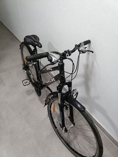 As new condition ladies bike Kelly's size 17inch S/M
