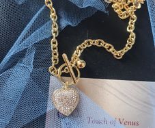 Touch of venus ladies heart necklace