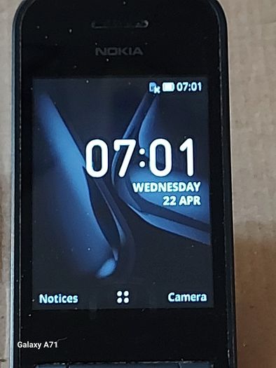NOKIA KaiOS Flip Phone, Model Nokia 2027 Flip, 4GB, KaiOS 2.5.2 in excellent condition