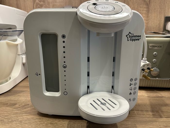Tommee Tippee Perfect Prep Bottle Machine