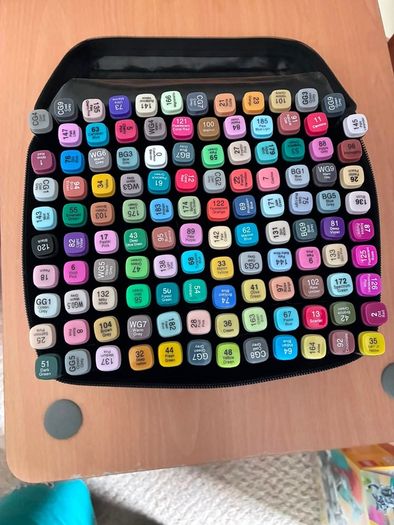 120 Coloured Markers