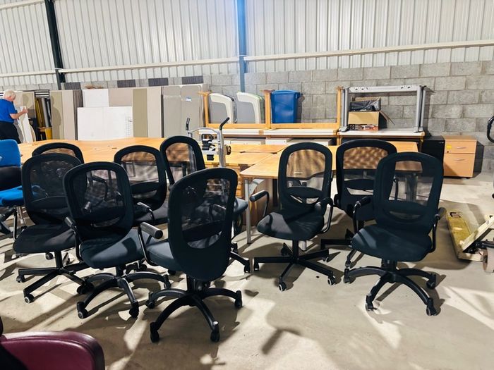 office clearence stock WHATSAPP FOR PRICES