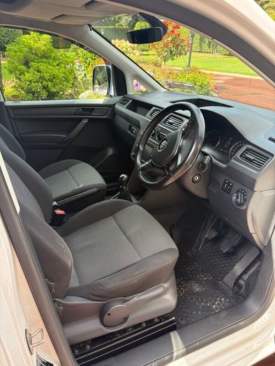 Volkswagen Caddy Highline 2.0 Tdi 102hp