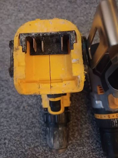 DeWalt , Titan Cordless Drills + DeWalt Battery