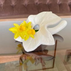 White Ceramic Lily Flower Ceramic Vase Laying Down Lily Shape Vase