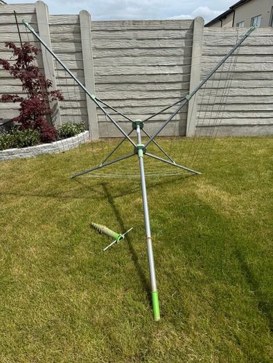 Rotating Clothes Line