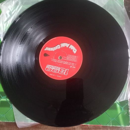 1996 vinyl release of the single "Ooh! Aah! Cantona" by 1300 Drums.