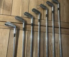 Mizuno golf clubs 9-3 iron
