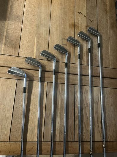 Mizuno golf clubs 9-3 iron