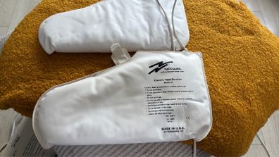 Nailtiques Electric Heated Pedicure Booties