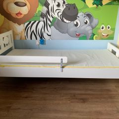 child's bed frame
