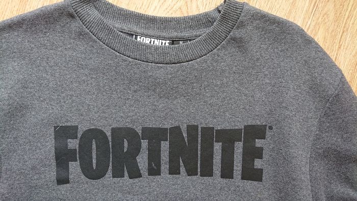Fortnite Jumper. Size M