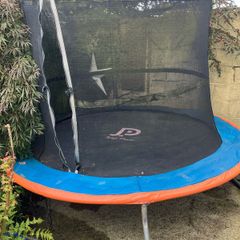 Trampoline 8 ft