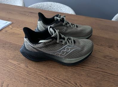 Saucony Endorphin Speed 5 UK Size 7 Brand New