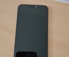 iPhone 12 screen