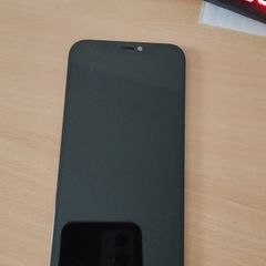 iPhone 12 screen