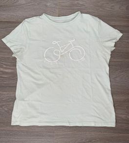 Ladies T-shirt: Large
