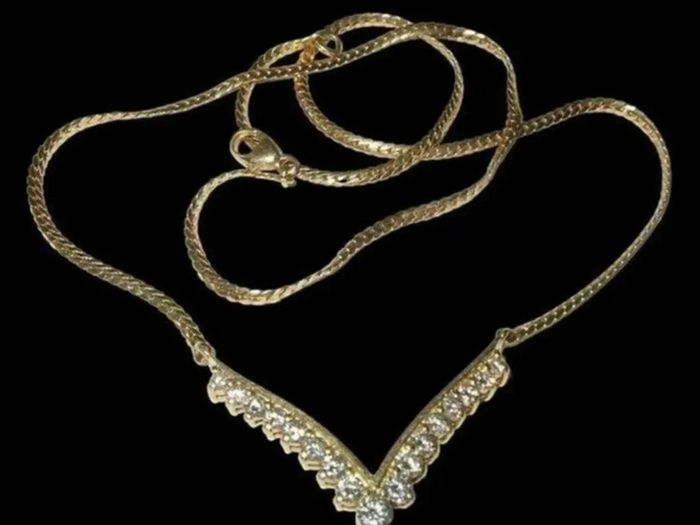 Vintage 18ct Yellow Gold Diamond Necklace