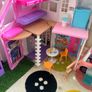 barbie malibu house and campervan Image 4