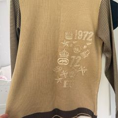 Sweat shirt