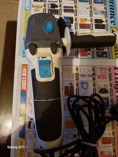 Mac Allister 750W 240V 115mm Corded Angle grinder - MSAG750 in excellent condition