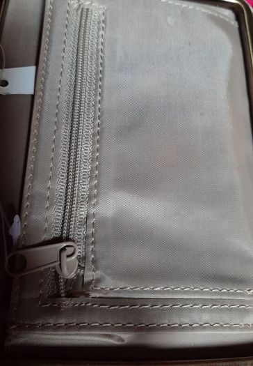 New purse/wallet snap closing