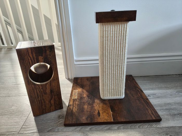 Cat Scratching post
