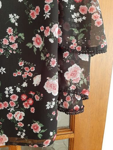 Beautiful Warehouse Blouse, As new