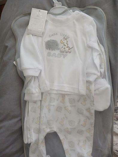 New - baby 8 piece set