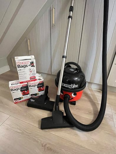 Henry Hoover Extra