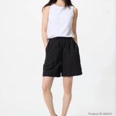 Uniqlo linen blend shorts brand new