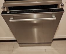 dishwasher working perfect only changing because I've moved new house and it's fitted for a intergrated one