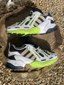 Get Eye Catching Adidas Fitness Runners