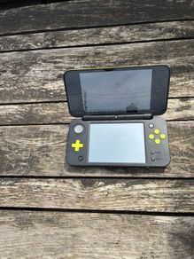 New 2ds XL Busted Top Screen