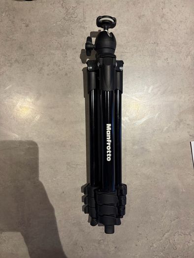 Manfrotto compact tripod