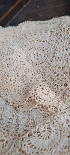 18 piece Antique Lace
