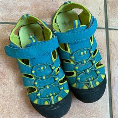 Kids sandals