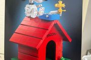 Lego Ideas 21368 Peanuts Snoopy's Doghouse