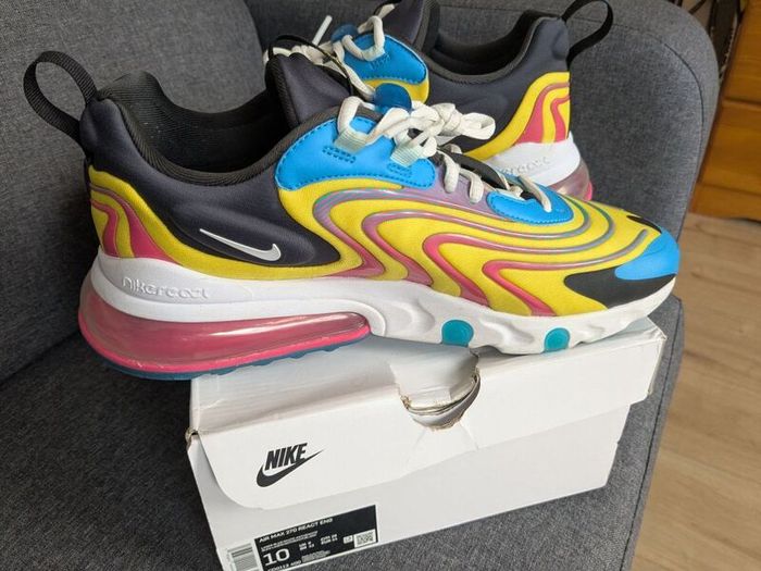 Nike Air Max 270 React Eng Size 9