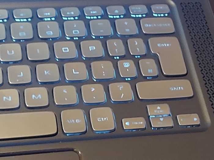 DELL XPS 14z, Intel Core i5-2430M CPU, 2.4GHz, 6GB Ram, 500GB HDD, Windows 10 Pro, Microsoft Edge, Chrome and VLC