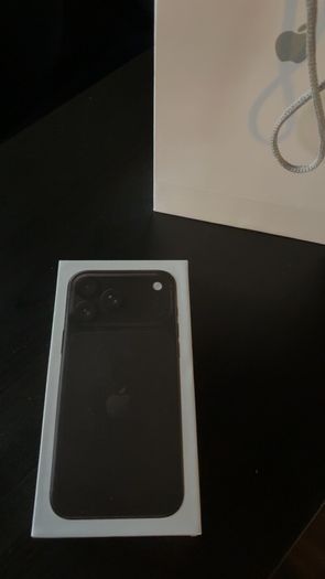 Sealed 1TB Iphone 18 Pro max