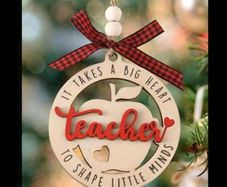 Bnwt Xmas decorations 3each