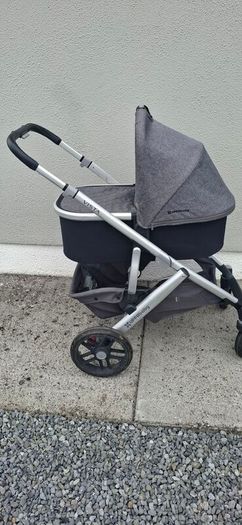 Uppababy vista v2