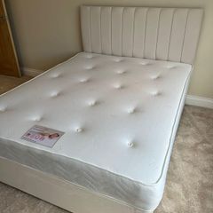 New Stylish single ,Double 4ft, 4ft6, King 5ft And 6ft Superking Sizes Divan Beds Instock. Drawers And Optional Tufted Mattresses Available. Free Delivery