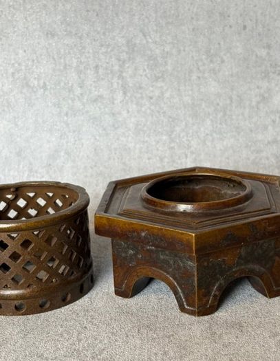 Antique Chinese Bronze Pagoda Latern/Incense Burner